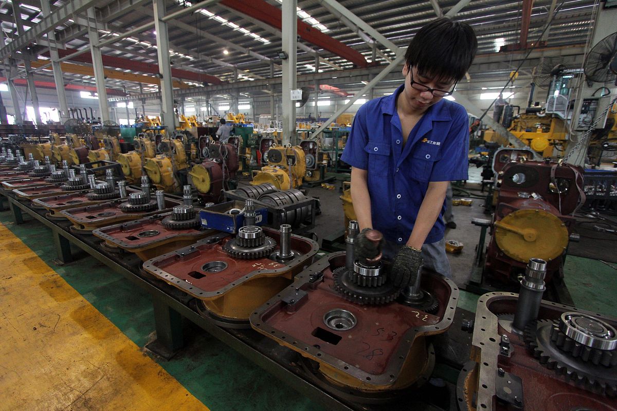 Малайзия специализация. Китайский завод. Завод в Китае. Машиностроительная промышленность Китая. Фабрика в Китае.