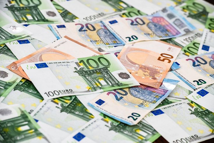 Krāpnieki, piekļūstot personu datiem, no kādas sievietes izkrāpj 150 tūkstošus eiro